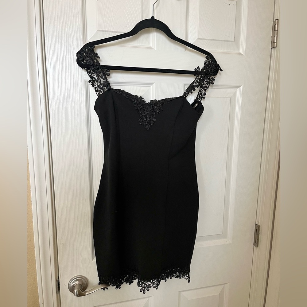 Windsor Black Off The Shoulder Dress